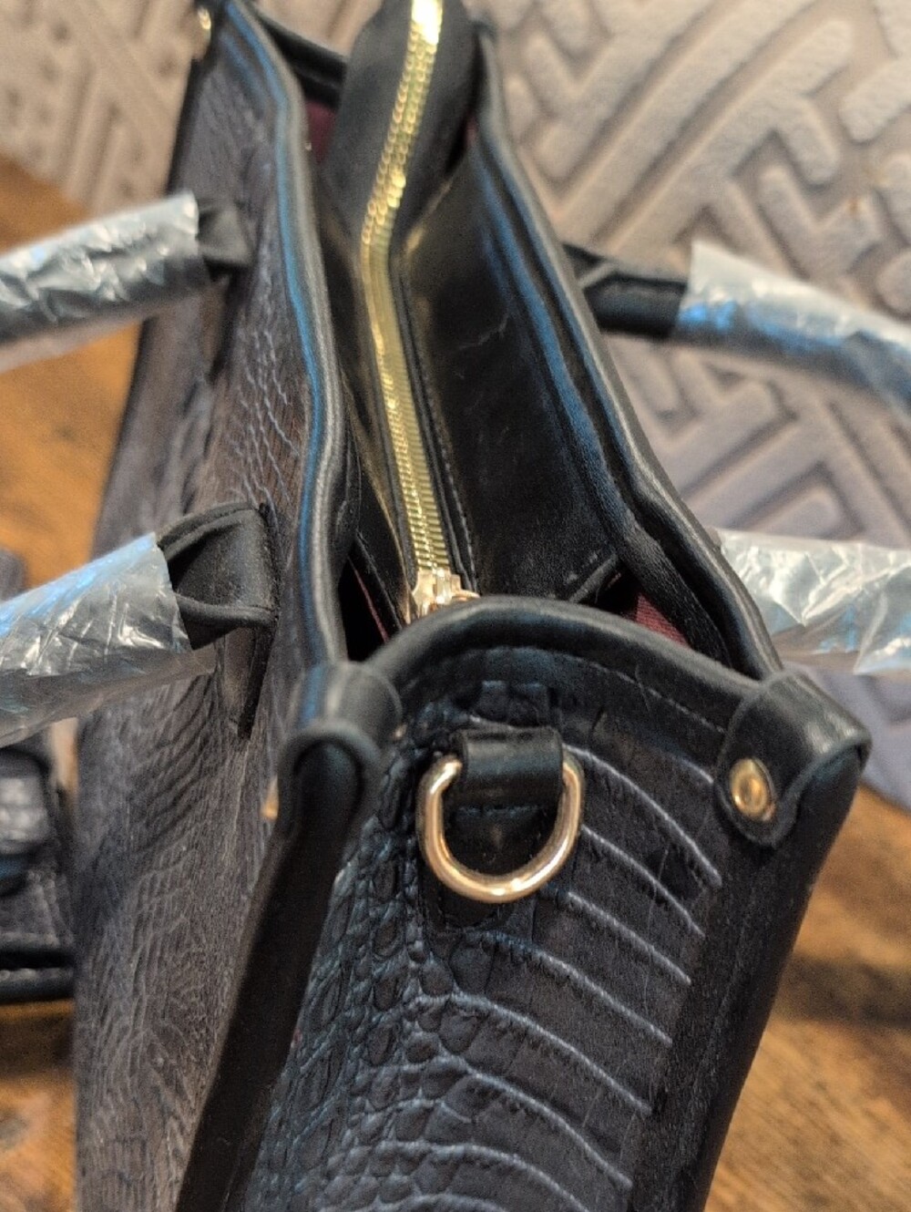 Black Croc-Embossed Tote Bag with Matching Crossbody - Picture 10 of 11